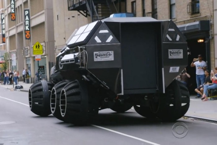 Bitang nagy marsjáróval ment a boltba tojást venni a híres műsorvezető 3