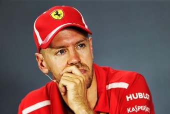 F1: Vettel Schumacherrel akar beszélni