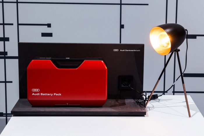 Százas szög a Tesla koporsójába? Beültünk az elektromos Audiba 6 Százas szög a Tesla koporsójába? Beültünk az elektromos Audiba 6