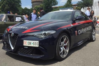 Átültetésre szánt szervekkel zúztak az olasz rendőrök, életet mentett a száguldás