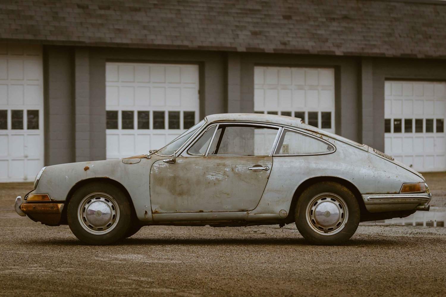 40 év után került elő a rohadó 911-es Porsche 4