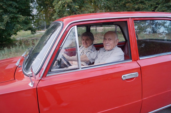 Mindannyiunk álmát váltotta valóra a srác, aki 86 éves nagyapja Ladáját újította fel 2 | Vezess Mindannyiunk álmát váltotta valóra a srác, aki 86 éves nagyapja Ladáját újította fel 2