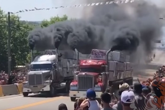 Ezek a kamionok egyenesen a pokolból érkeztek