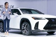 Városi sport-terepjárót építene a Lexus 12