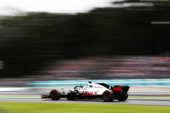 F1: A Renault feljelentette a Haast 