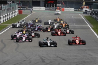 Betör a Forma-1-be a sportfogadás