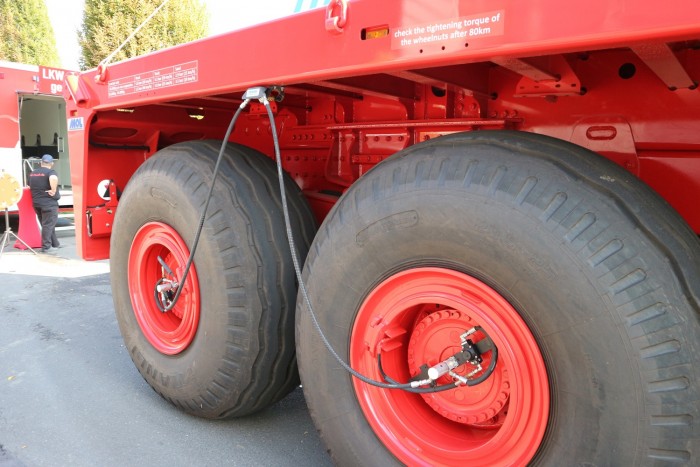 Ilyen egy 230(!!!) tonnás teherautó 5 | Vezess Ilyen egy 230(!!!) tonnás teherautó 5