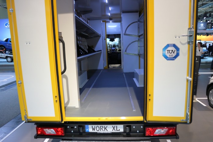Egy sosehallott nevű kis elektromos teherautó, ami mindenütt ott van 26 Egy sosehallott nevű kis elektromos teherautó, ami mindenütt ott van 26