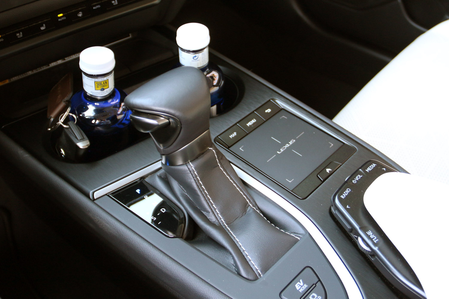 Lexus UX: ez még nem a csúcsminőség? 54