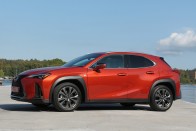 Lexus UX: ez még nem a csúcsminőség? 71