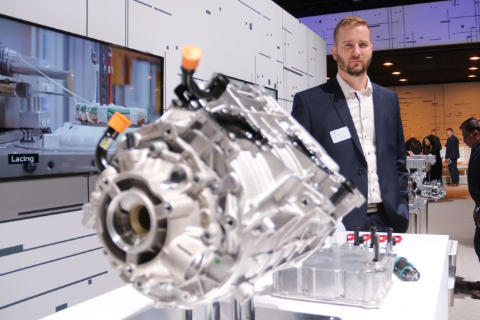 Százas szög a Tesla koporsójába? Beültünk az elektromos Audiba 9 Százas szög a Tesla koporsójába? Beültünk az elektromos Audiba 9