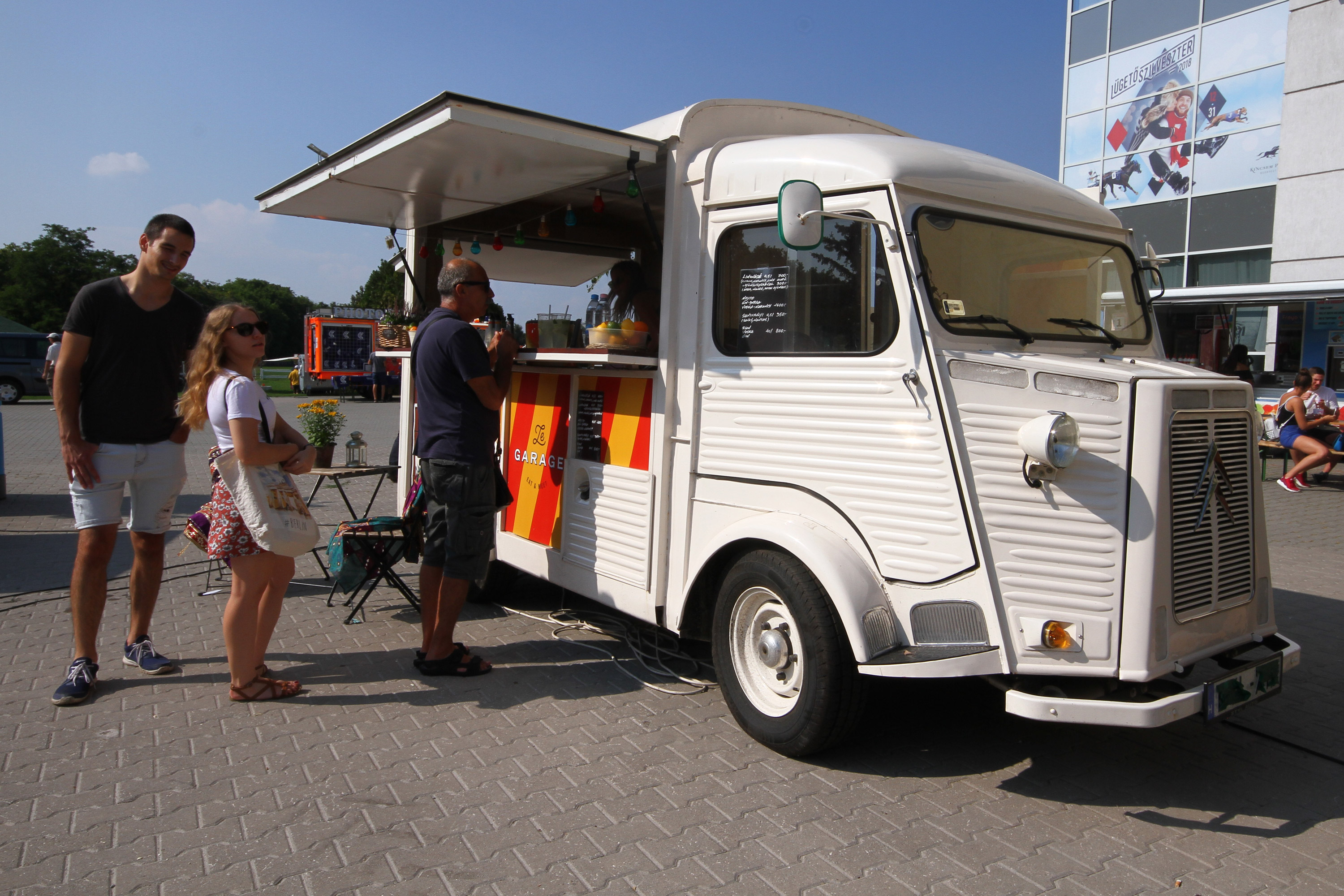 A food truck az új büféskocsi 27