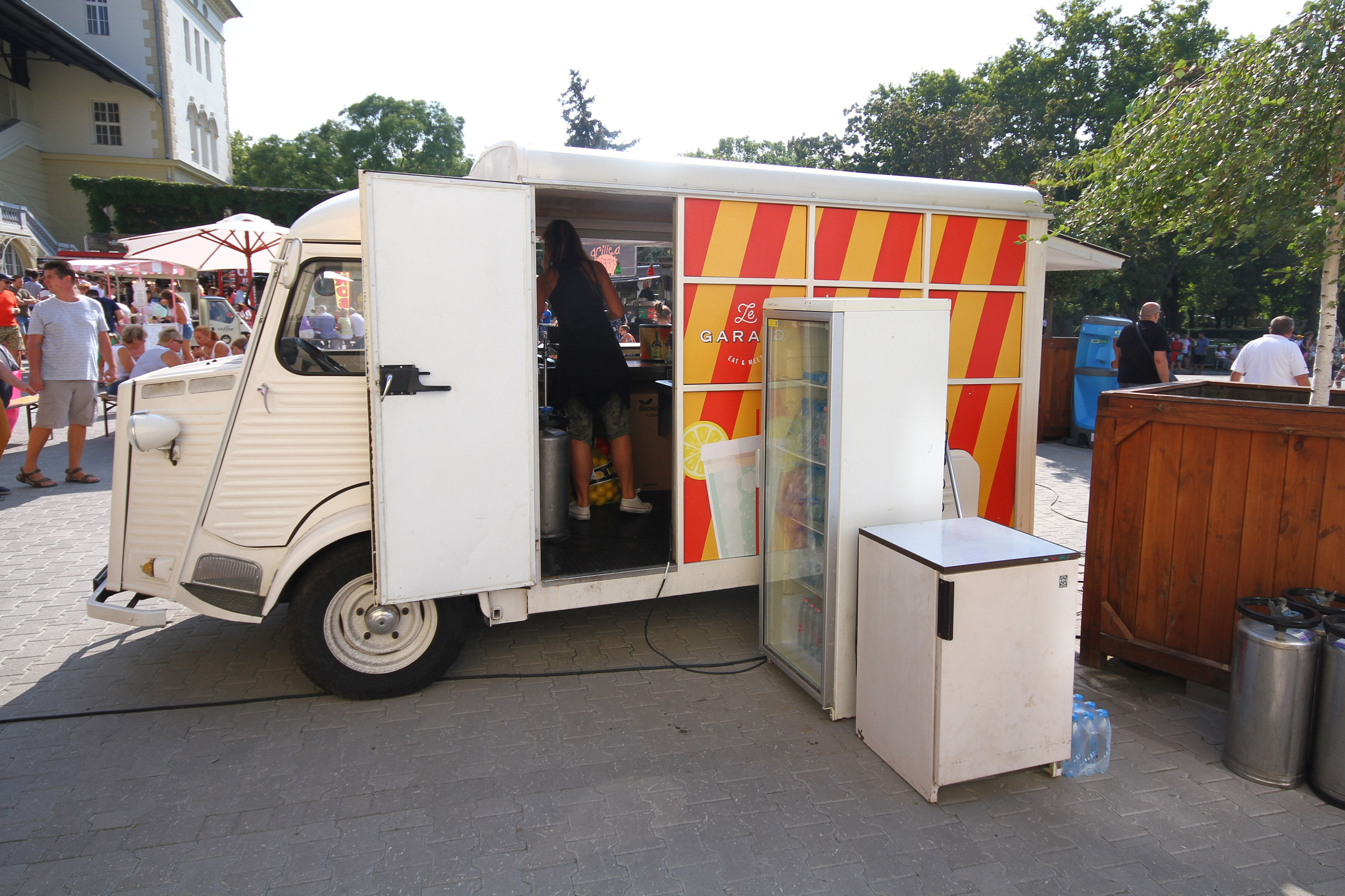 A food truck az új büféskocsi 30