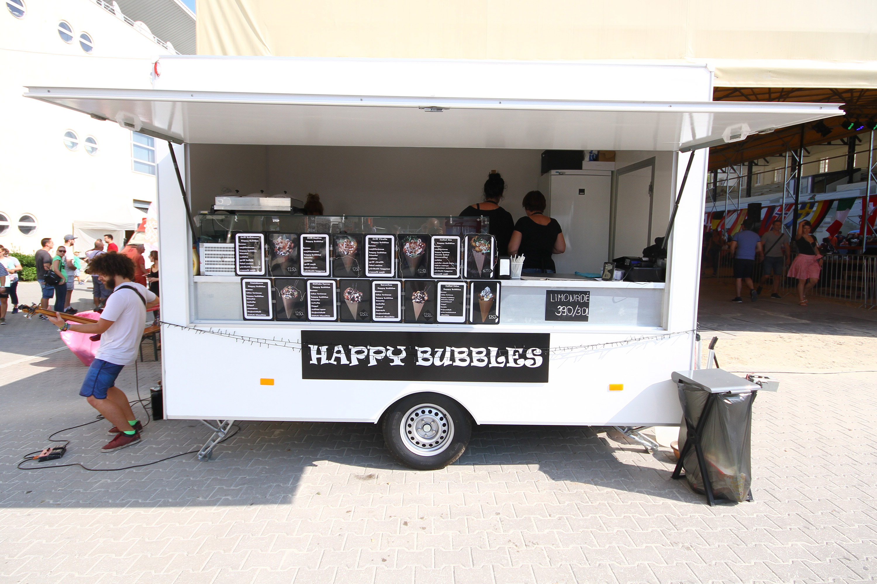 A food truck az új büféskocsi 35