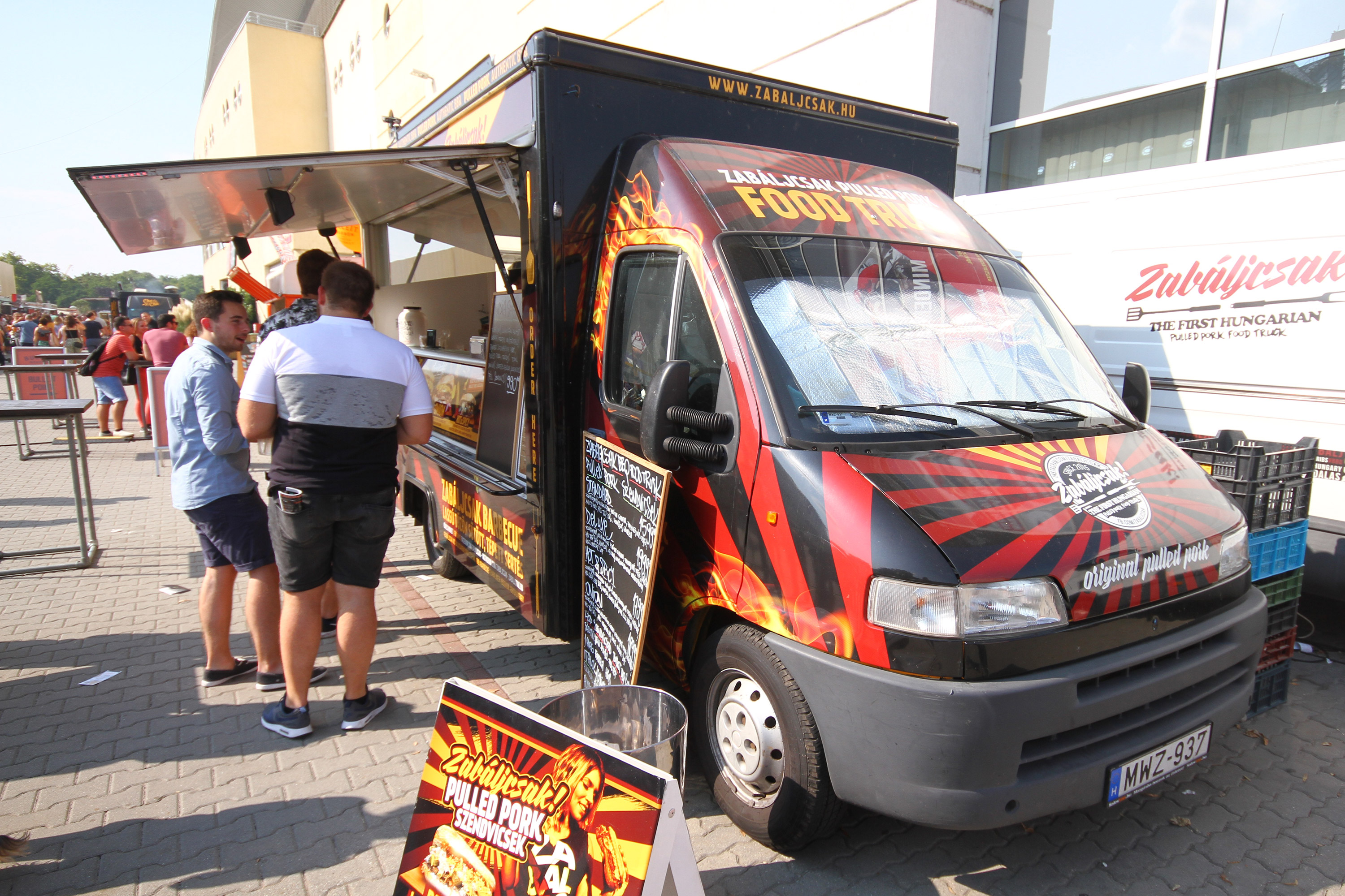 A food truck az új büféskocsi 65