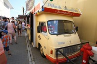 A food truck az új büféskocsi 212