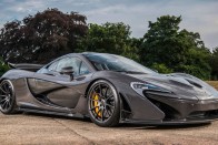 Amerikába költözik Jenson Button, ezért eladja a McLaren P1-esét 13