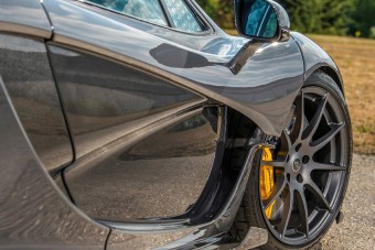 Amerikába költözik Jenson Button, ezért eladja a McLaren P1-esét