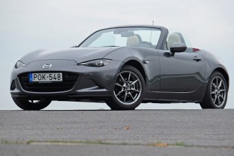 Móka és kacagás 200 lóerő alatt – Mazda MX-5