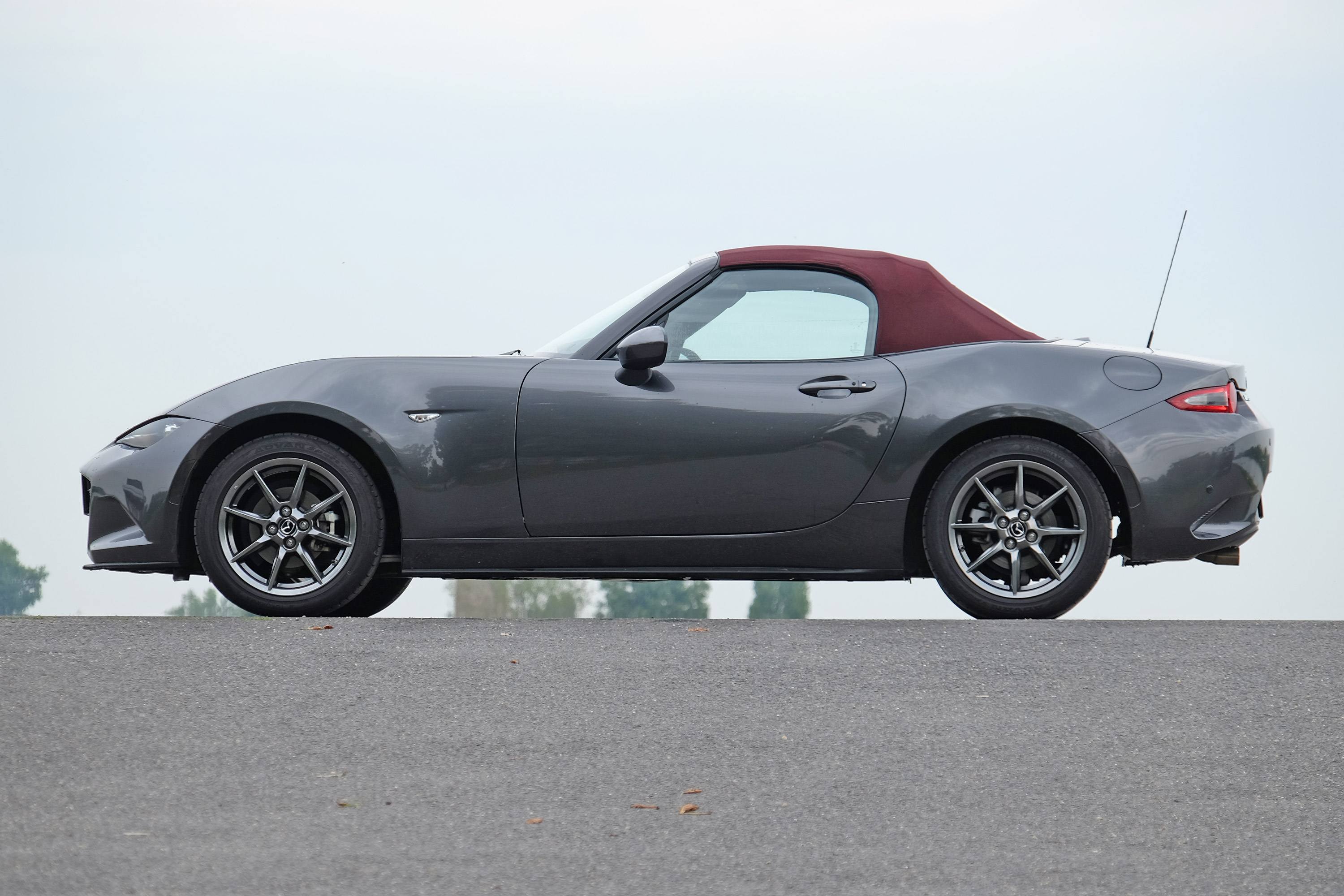 Móka és kacagás 200 lóerő alatt – Mazda MX-5 6