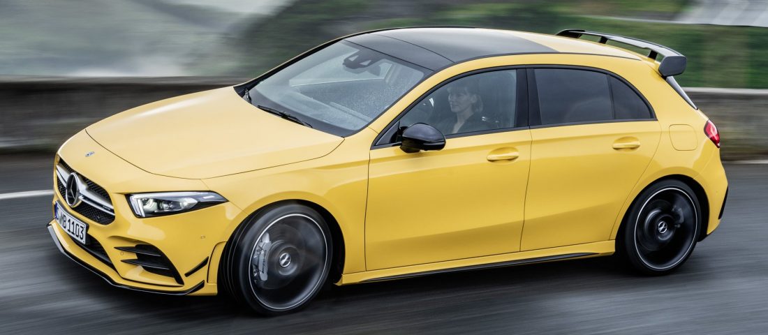 Megérkezett a Mercedes legkisebb sportmodellje