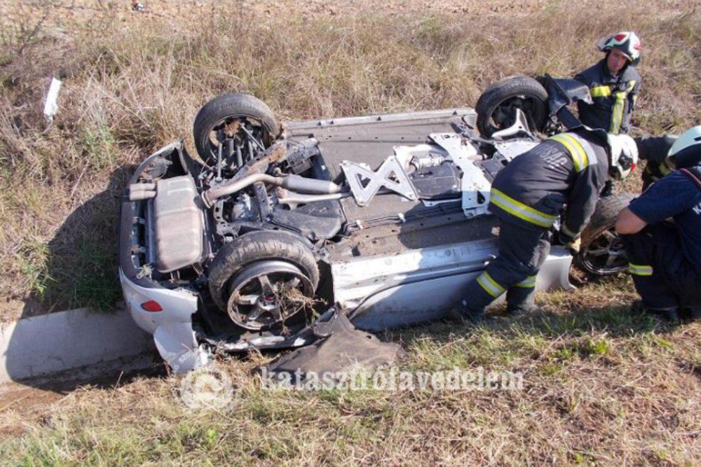 nyugati | Vezess | Vezess