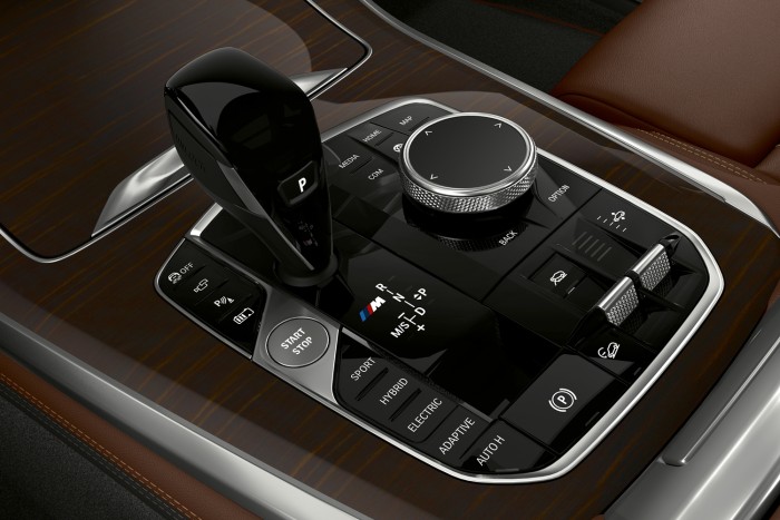 394 lóerőt és 2 literes fogyasztást ígér a hibrid X5 6