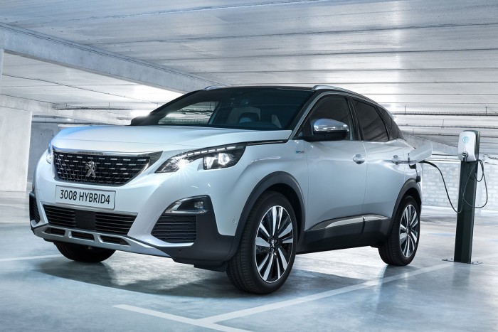 Jönnek a konnektoros hibrid Peugeot-k 1 Jönnek a konnektoros hibrid Peugeot-k 1