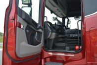 Szereti a terhelést a Scania V8-asa 17