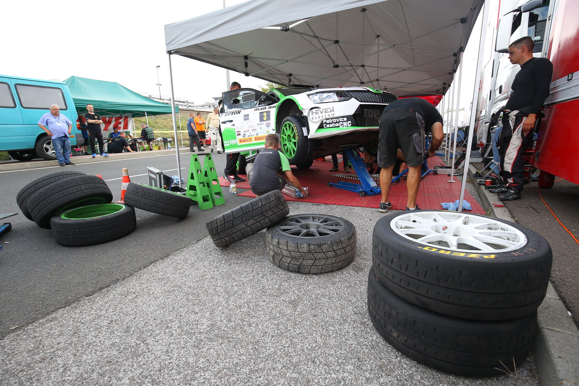 Hazai győzelem, villanyoszlop-rekonstrukció és doppingellenőrzés az Ózd-Salgó Rallye-n 6