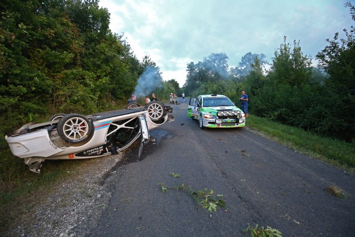 Hazai győzelem, villanyoszlop-rekonstrukció és doppingellenőrzés az Ózd-Salgó Rallye-n 9 | Vezess Hazai győzelem, villanyoszlop-rekonstrukció és doppingellenőrzés az Ózd-Salgó Rallye-n 9