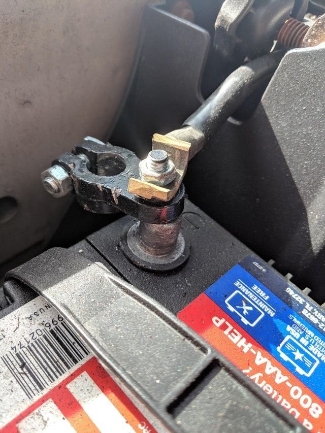 14 új fotó az autószervizek kénköves poklából 1