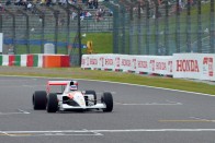 F1: Máris felvonultak a szuzukai győztesek 16