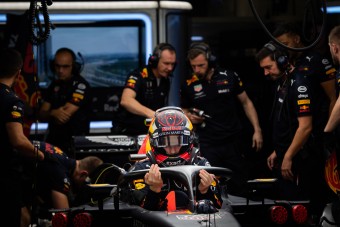 F1: Ritka pocsék péntekje volt Verstappennek