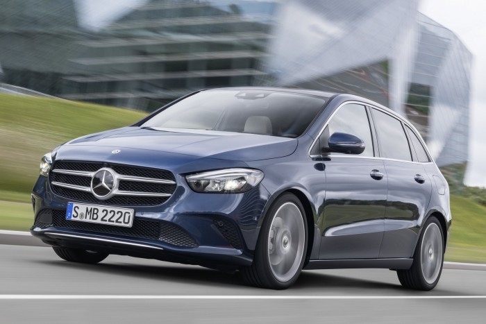 Sportosabb lett a Mercedes B-osztály 8 Sportosabb lett a Mercedes B-osztály 8