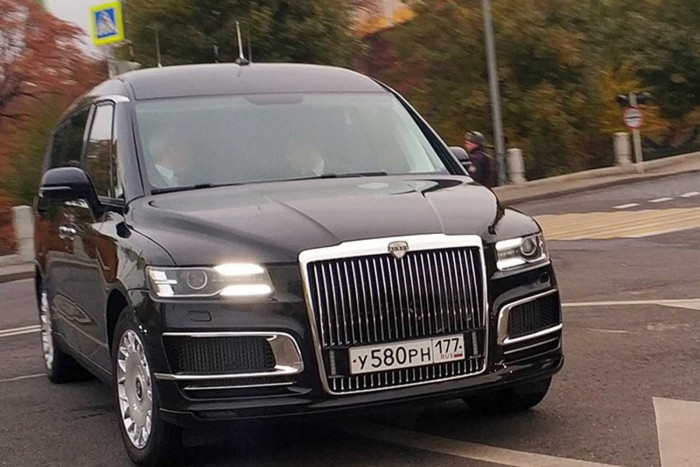 Putyinnak már luxusbusza is van