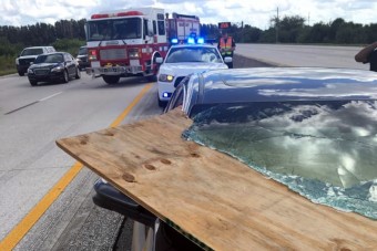 Rettentő nagy szerencséje volt ennek az autósnak