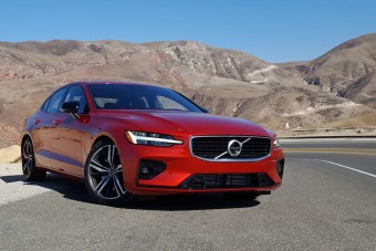 Nem a volvósok köpködik Trump csillagát