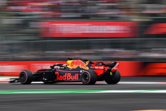 F1: Bombameglepetés, Ricciardóé a mexikói pole