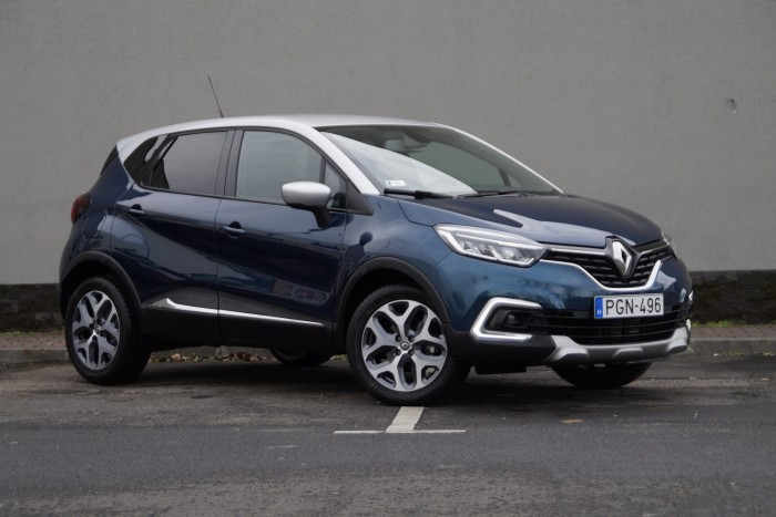 Feleségnek első autót hárommillióért