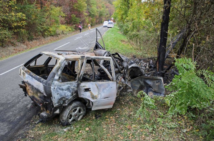 Megrázó fotókon az Esztergomnál porig égett Suzuki 3 | Vezess Megrázó fotókon az Esztergomnál porig égett Suzuki 3