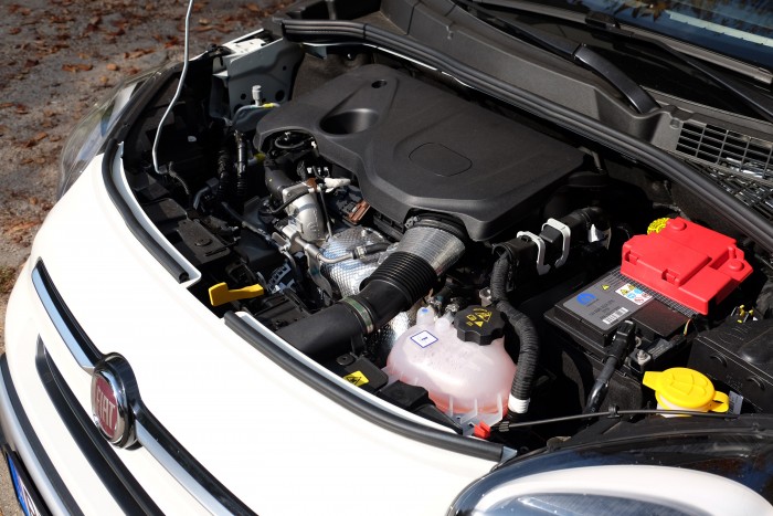 Városi miniből apró szabadidő-autó 12