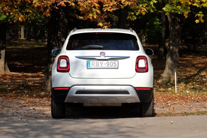 Városi miniből apró szabadidő-autó 7