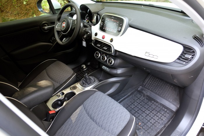 Városi miniből apró szabadidő-autó 14