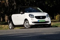 Itt a legolcsóbb villanyautó: Smart Forfour EQ 36