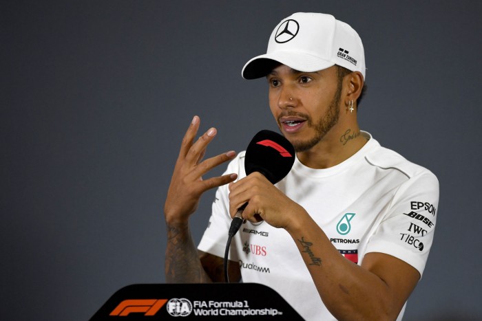 F1: Hamilton várja az ifjú titánokat