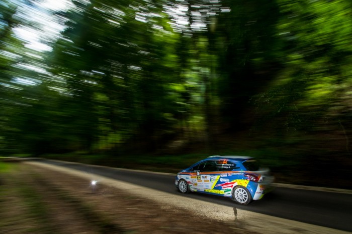 Fiatalokat tanít a legendás bajnok 7