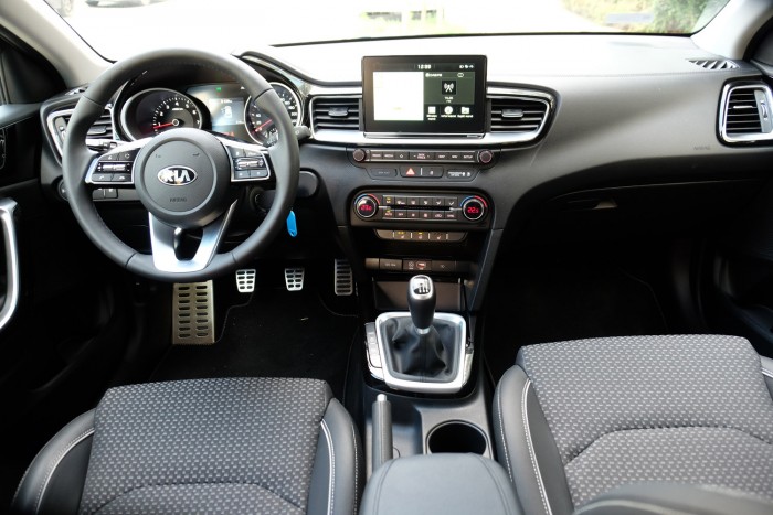 Lassan európaibb már nálunk is – Kia Ceed 2018 89 Lassan európaibb már nálunk is – Kia Ceed 2018 89