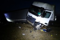 Fotókon az M5-ösön történt kamionbaleset 9