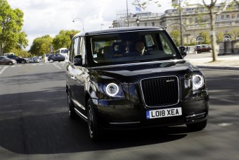 Párizsban is lesz londoni taxi